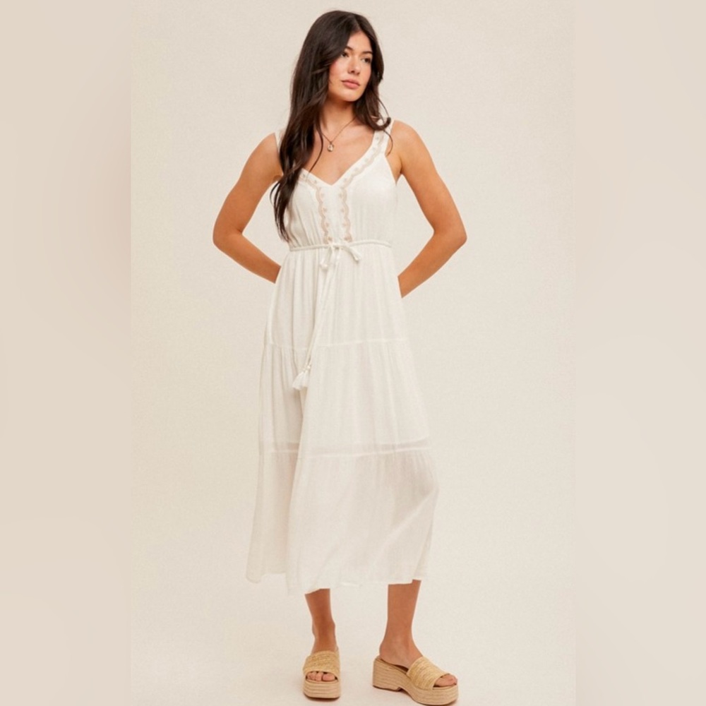 #75 Embroidered Detail Tiered Midi Dress - Picture 2 of 4